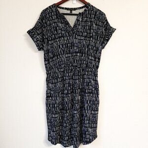 Banana Republic Women's Knee Length Dress Sz M Short Slv Elastic Waist Tie Chic